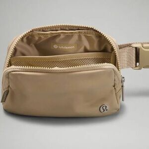 NWT Lululemon Everywhere Belt Bag - Trench 1L